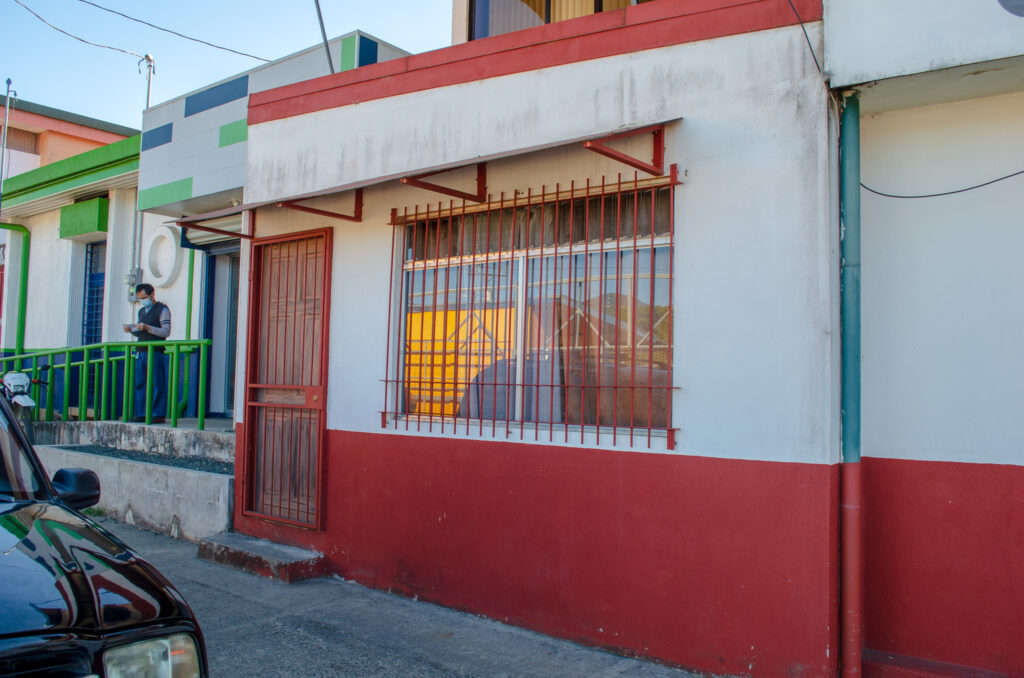 primera-oficina-coope-san-marcos-en-municipalidad-de-tarrazu-costado-de-correos-de-costa-rica